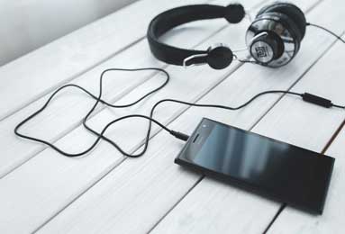 德甲深耕阿联酋青训体系化 照见现实对比我国网红模式的偏航